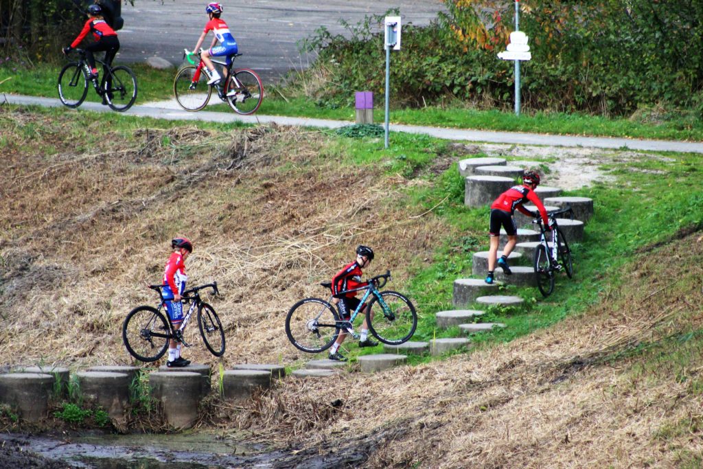 Fietsen op de Col du Vam