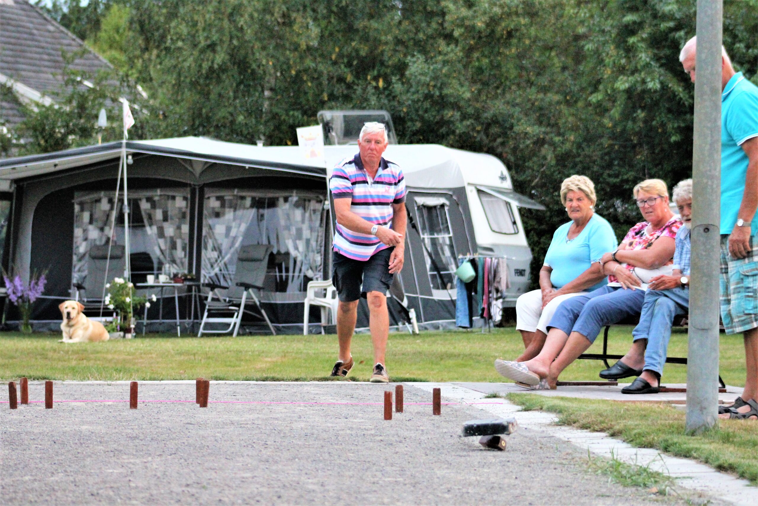 Blokgooien op de Jeu de Boulesbaan